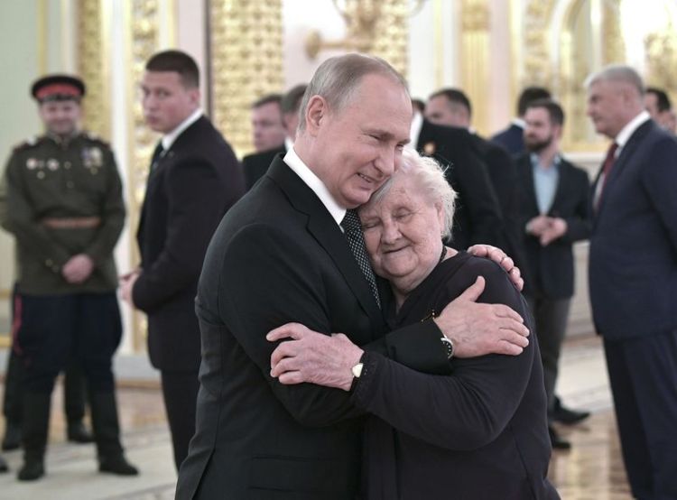 下月起你的账上会多一笔津贴,下月起你的账上多一笔津贴