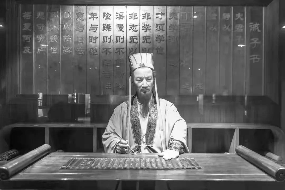 诗圣杜甫最经典的十首诗,杜甫40首诗每首是经典