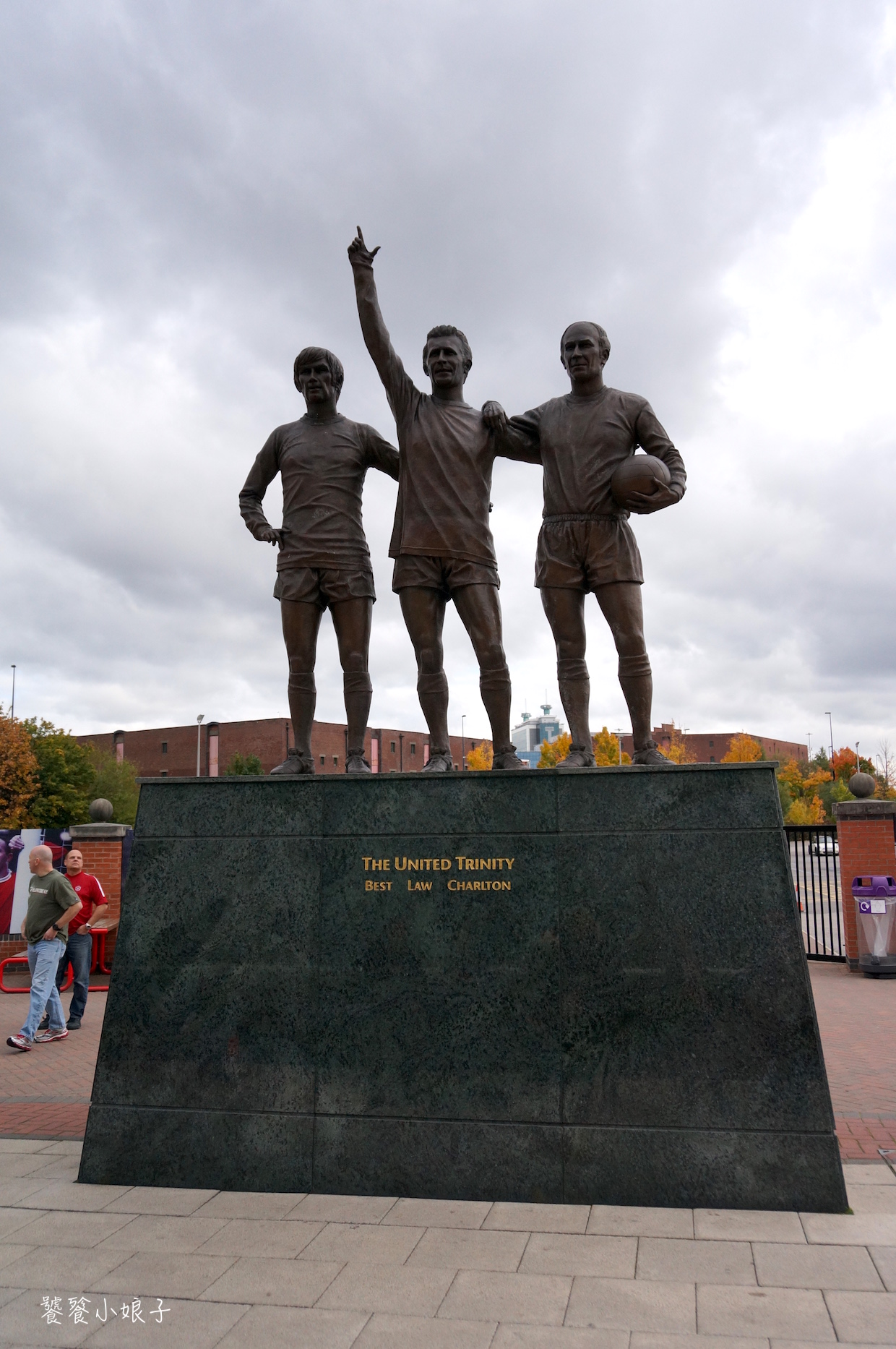 c罗重返曼联穿几号球衣,探秘更衣室