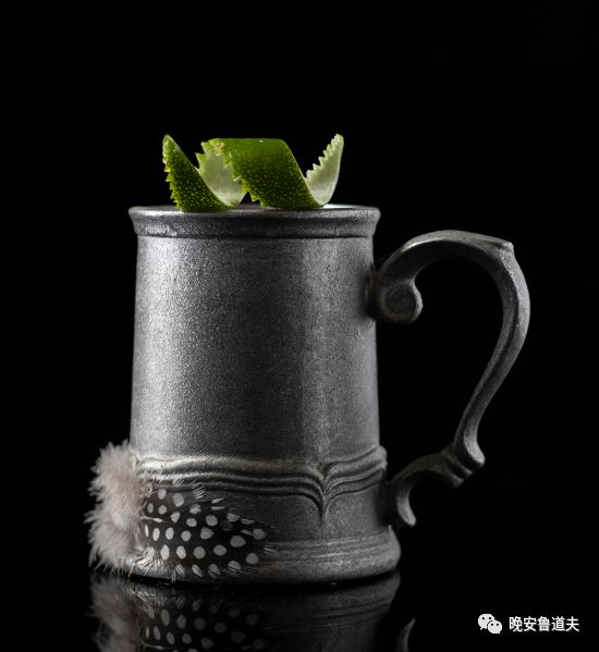 调酒师鸡尾酒装饰,调酒师鸡尾酒的常用调酒方法