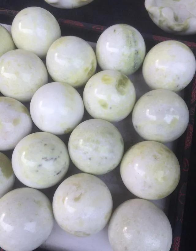 人人都买得起的奢侈品,人人都买得起翡翠