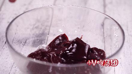 肝火旺喝猪肝汤吗,肝火重还失眠喝点什么茶为好