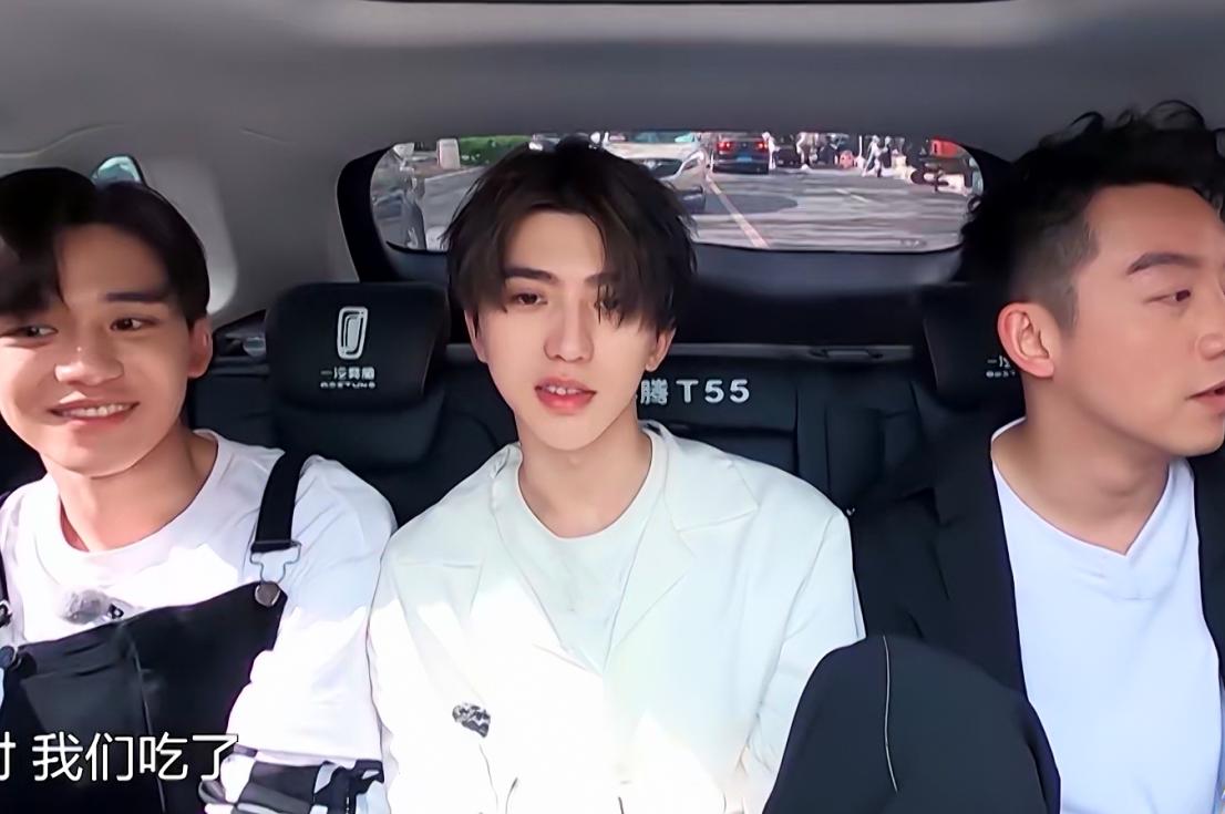 奔跑吧9第四期蔡徐坤赢了吗,奔跑吧第三期镜中怪谈有蔡徐坤吗