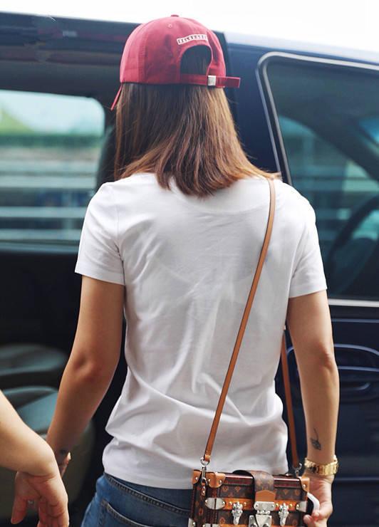 林心如身穿粉色套装出席,林心如一身粉色装出席活动