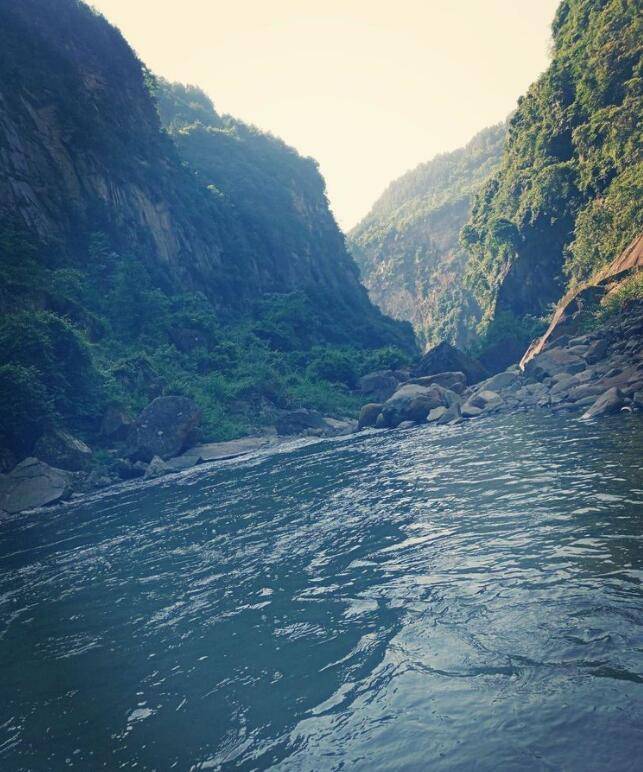 山似剑水如蓝，曾经年少在建南—建南纪事（上）