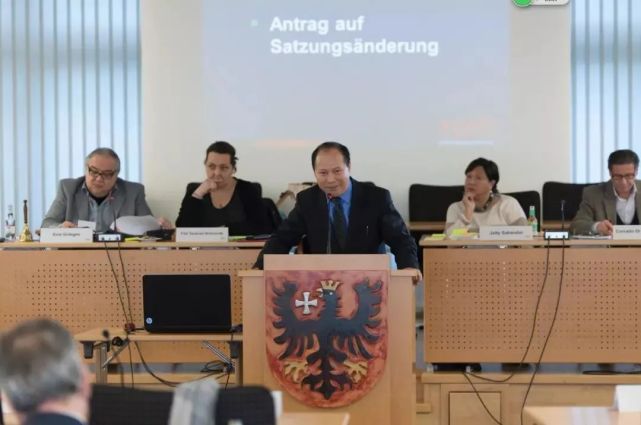 欧洲经济参议院副主席——约莫史波,杨明