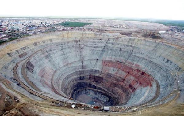 世界上的超级大矿,世界超大矿脉