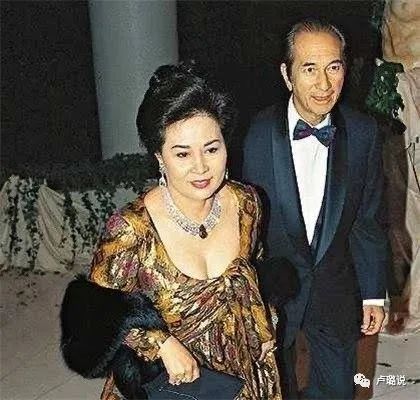 赌王的四个老婆现在状态,赌王四个太太的孩子们关系好吗