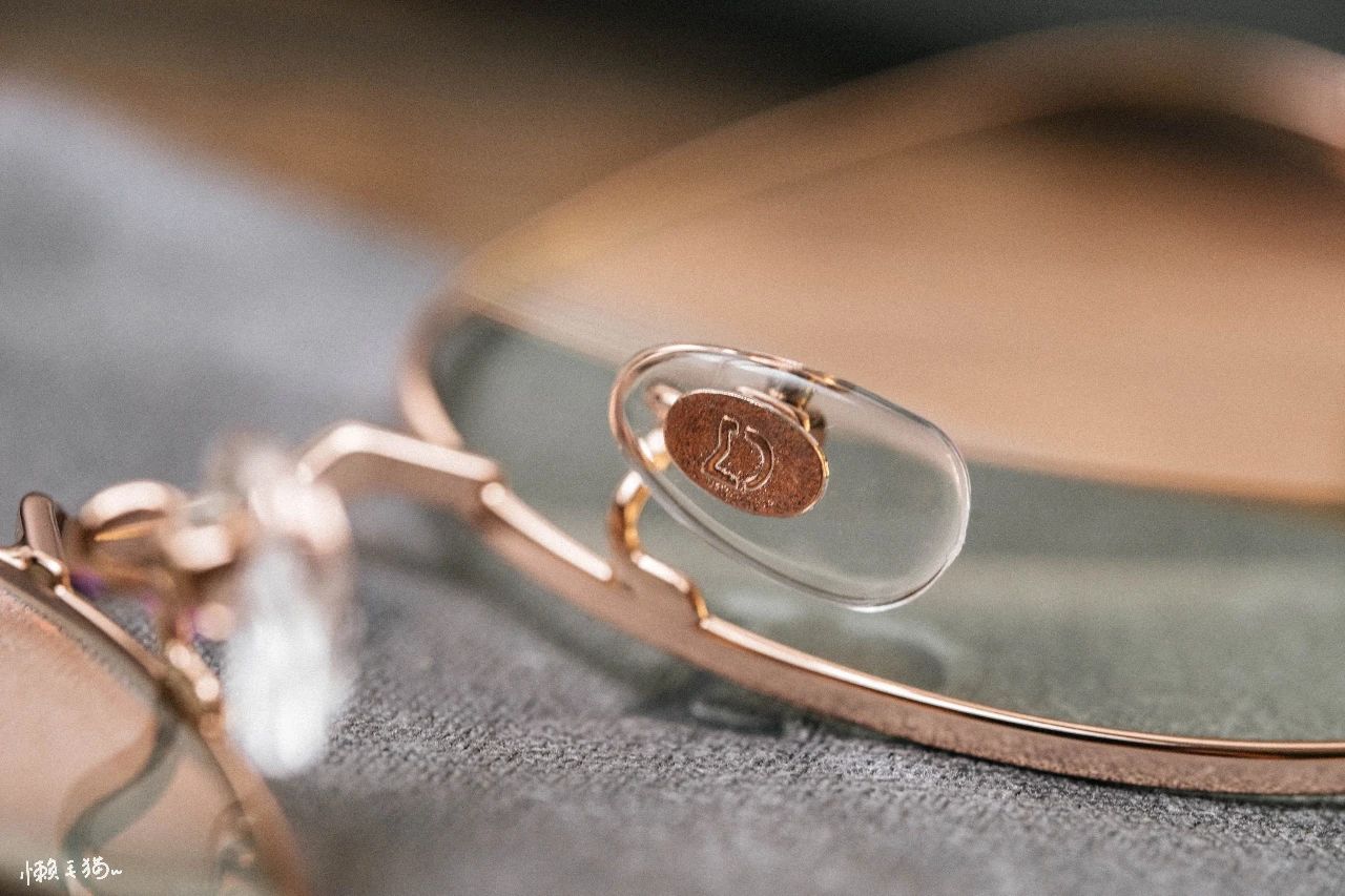 天天看电脑眼睛越来越小怎么办,整天看电脑眼睛很模糊怎么办