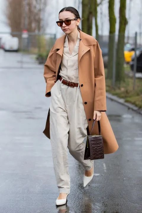 今年流行的衬衫带字母,今年流行衬衫长款花色