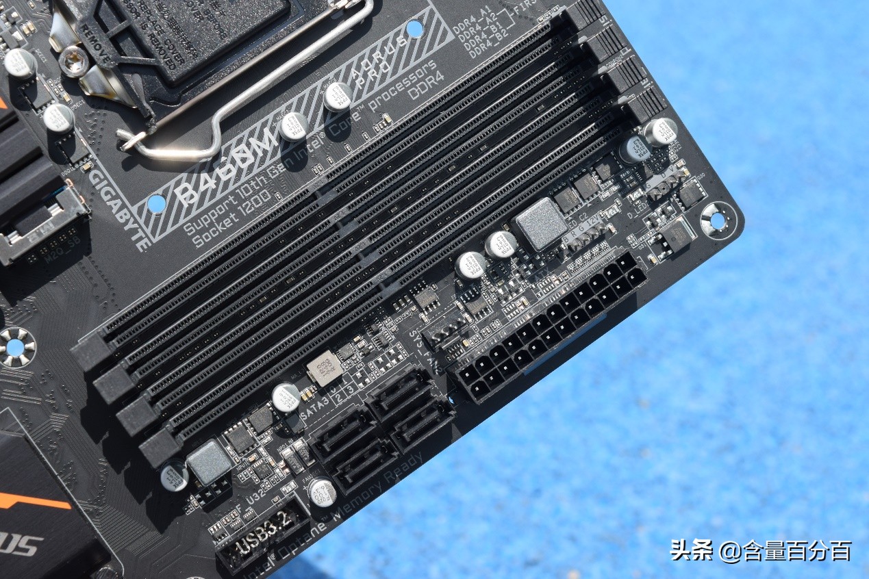 技嘉b460maoruspro优缺点,英特尔i512400f搭配技嘉3060