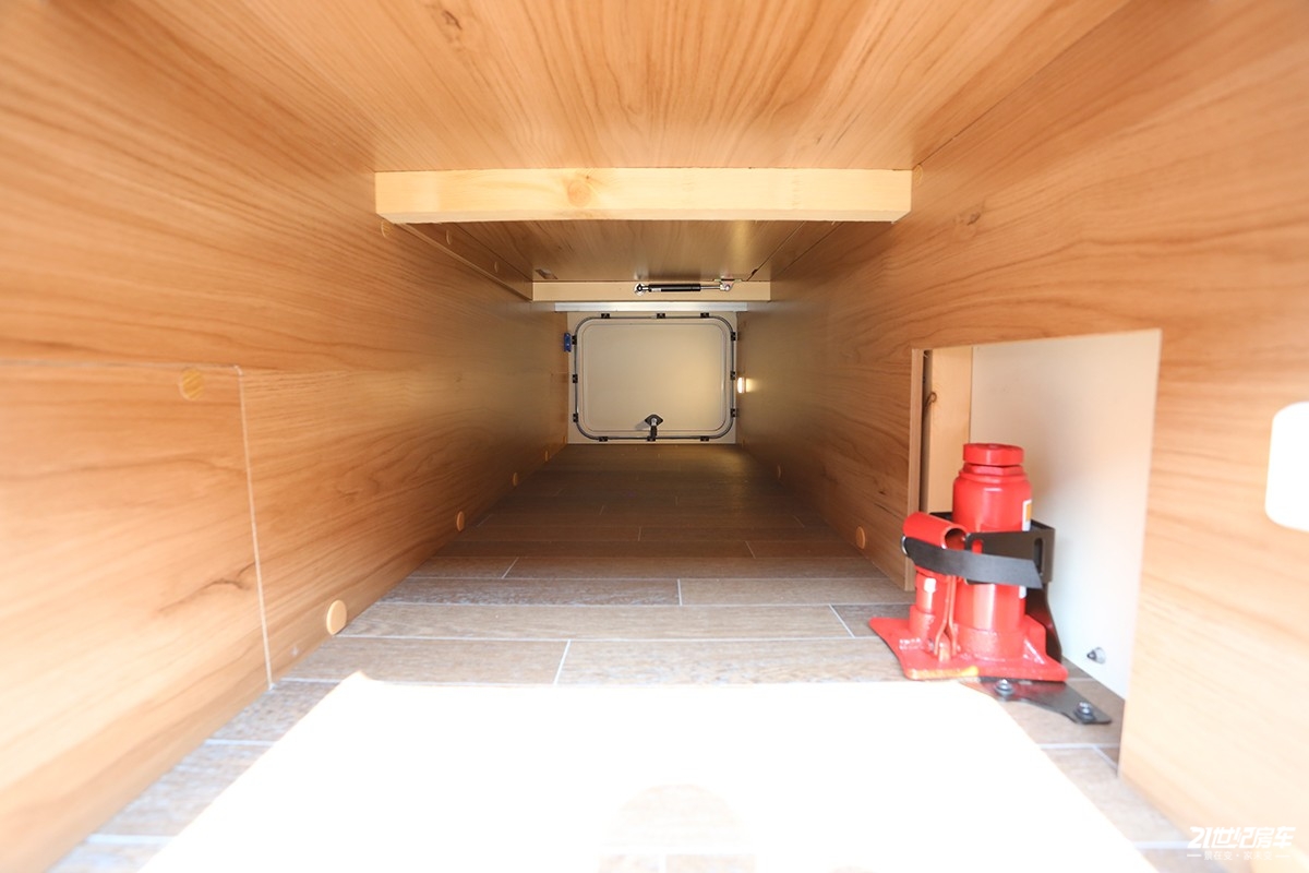 了解上汽大通maxusv90最新动态,上汽大通maxusv902023款2.0t短轴低顶