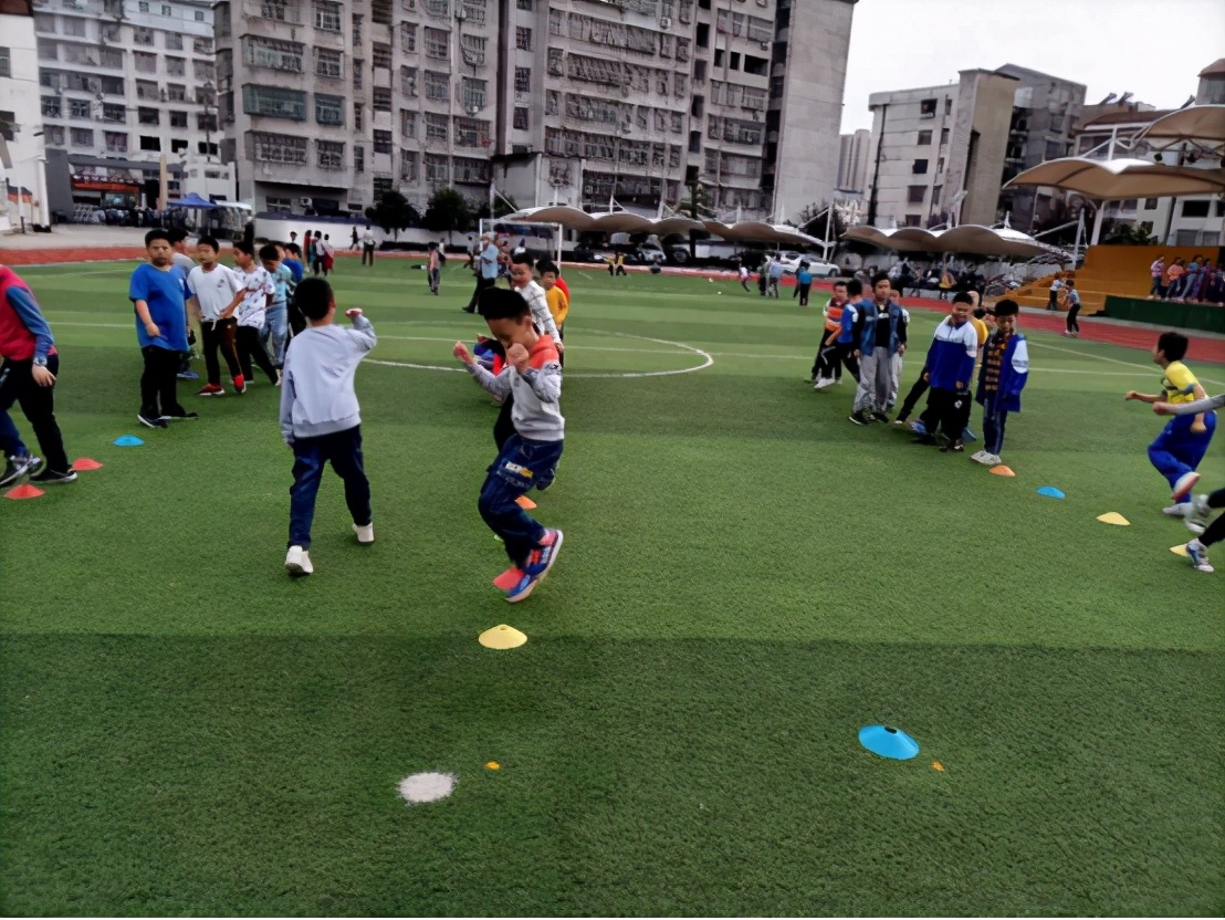 校园足球文化活动报道,校园足球运动开展情况