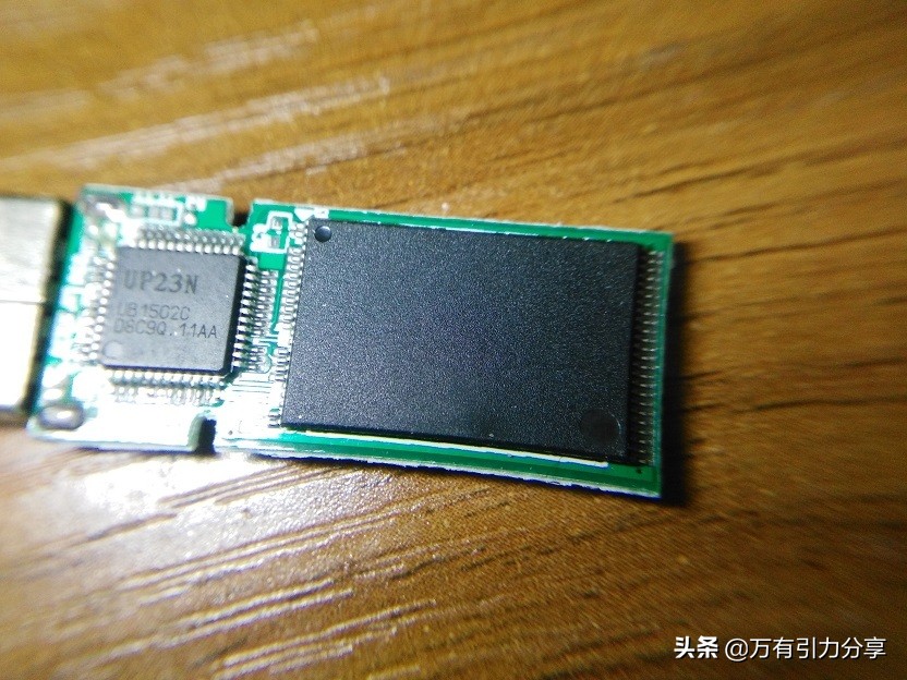u盘拆解只有一个片,拆解一个u盘