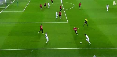 一个人名场面足球,一人一个名场面格策