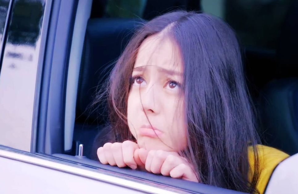 除了《创造营2019》，迪丽热巴还有一部新综艺来袭，搭档是张艺兴