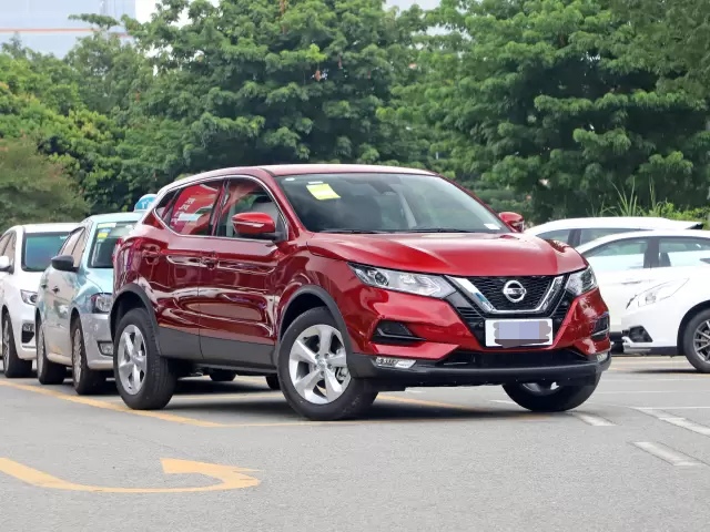 逍客跟马自达cx4哪个好,马自达cx4与逍客哪个更好