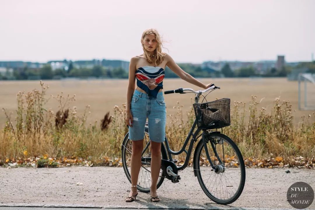 碧昂丝90年代,碧昂丝最新服装