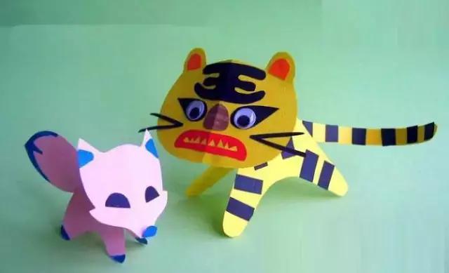 幼师剪纸手工技能大赛作品,幼师贴门上长条创意剪纸