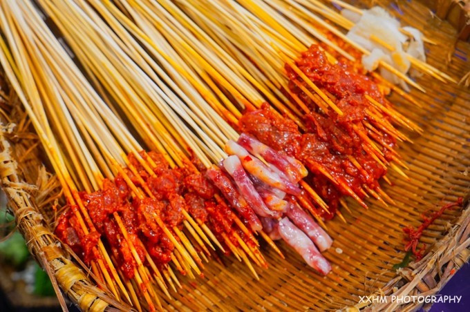 成都本地人去的最好吃的美食,中国姑娘吃成都美食