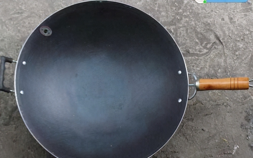 买的新铁锅开锅的正确方法不粘锅,新买的铁锅正确开锅不生锈不粘锅