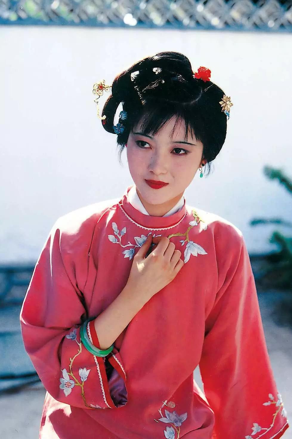 红楼梦里死得最惨的女人,红楼梦谁被丈夫虐待致死