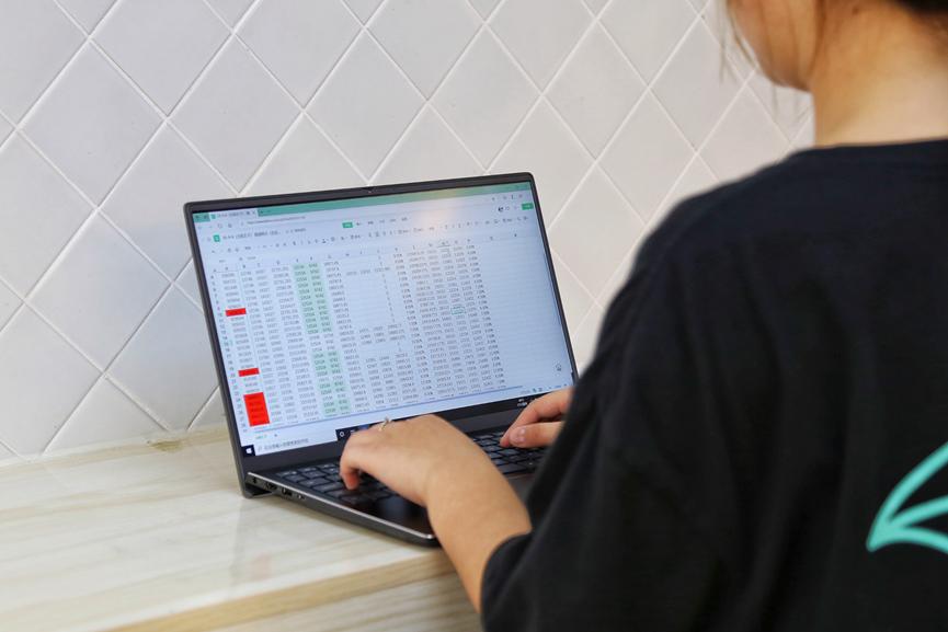 新款戴尔灵越7000评测,戴尔灵越7000系列笔记本测评