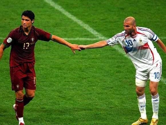 他曾是世界上最贵的门将,他曾被誉为中国最好的足球运动员