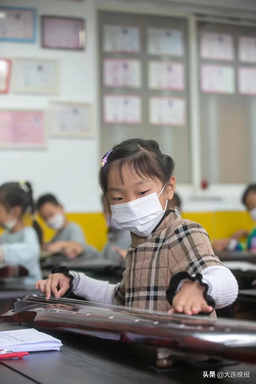 让孩子学礼仪对他有好处吗,让学生既能玩又能学到知识