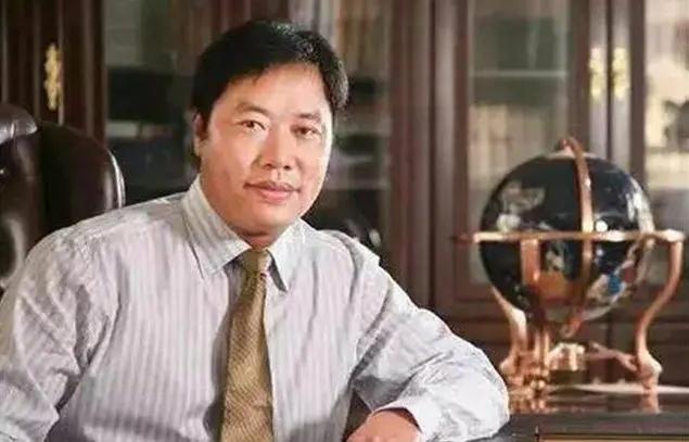 20岁时白手起家，25岁去了天堂，妻子嫁给了司机，公司归了大舅哥