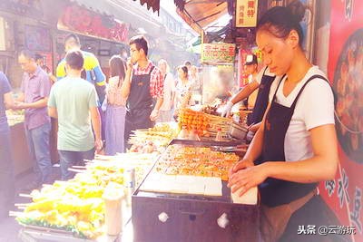青岛旅游攻略必去十大景点示意图,青岛最适宜旅游的景点有几个