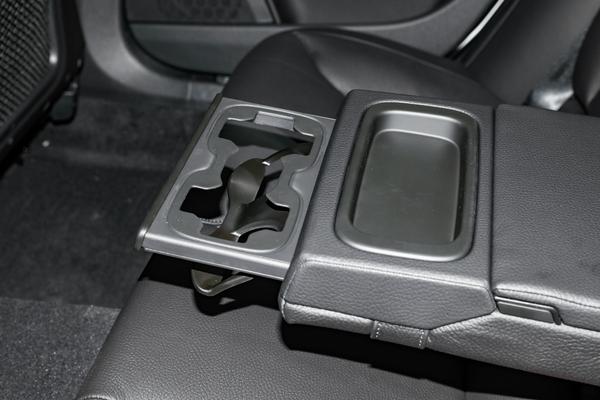 2019款沃尔沃旅行车v90第一视角,沃尔沃v90旅行车跨界版是什么意思