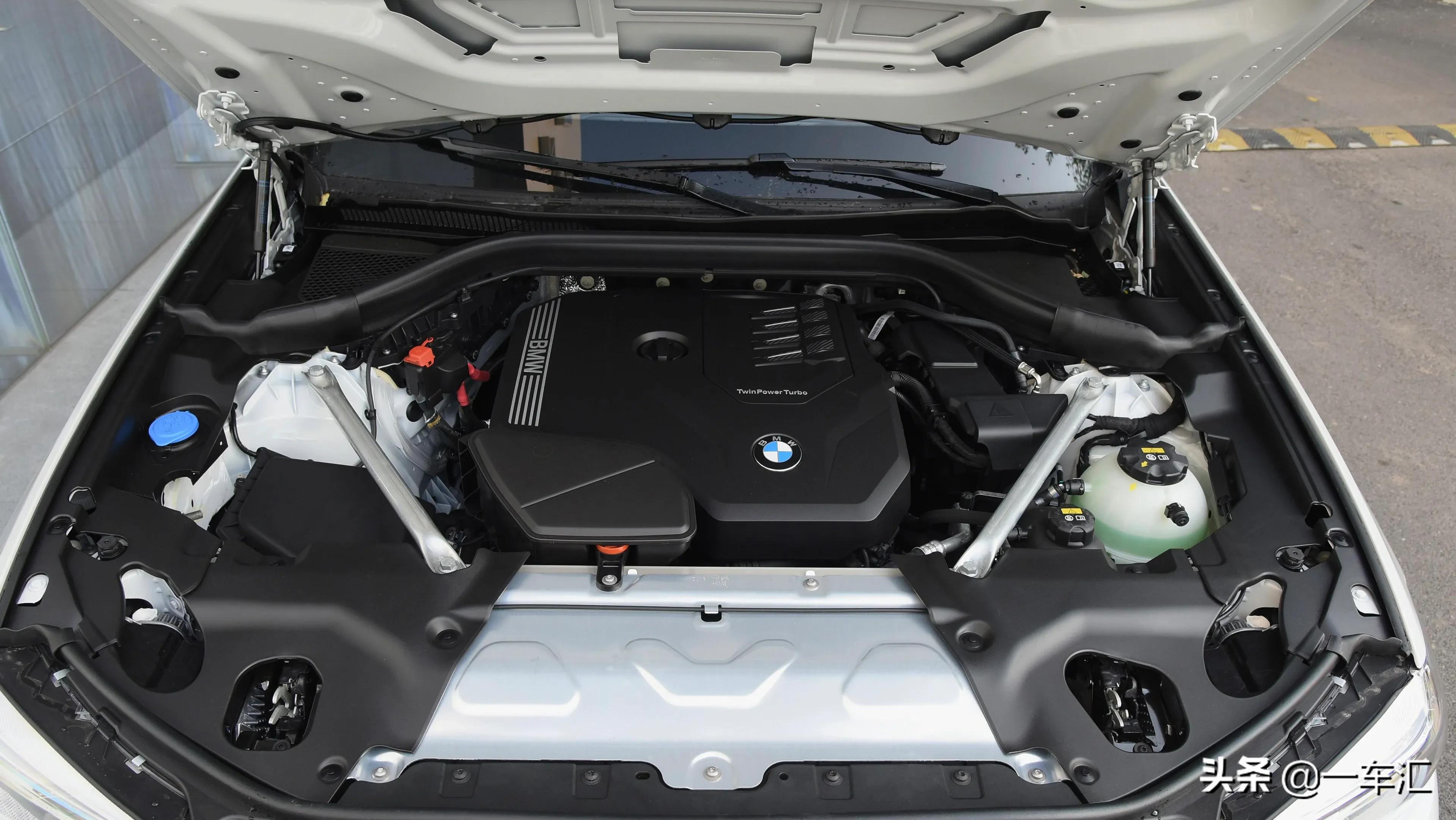 新宝马x3的4种配置哪个性价比高,宝马x3值得入手吗这3点告诉你