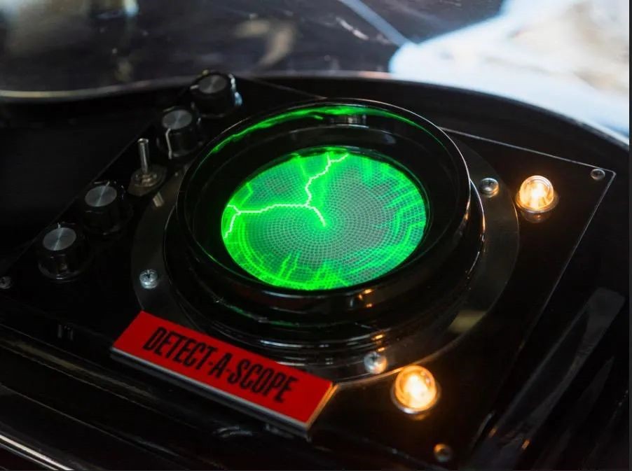 布鲁斯韦恩的蝙蝠车,布鲁斯韦恩开蝙蝠车