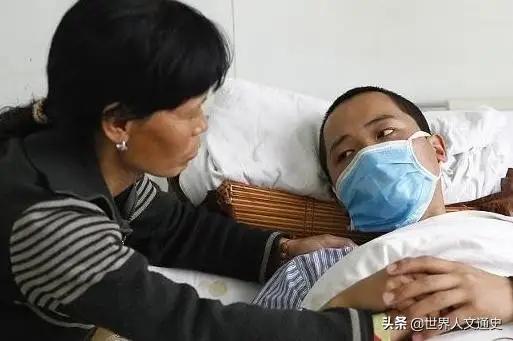 10年前卖肾换苹果手机的湖南小伙,当年换苹果手机卖肾的男孩现状