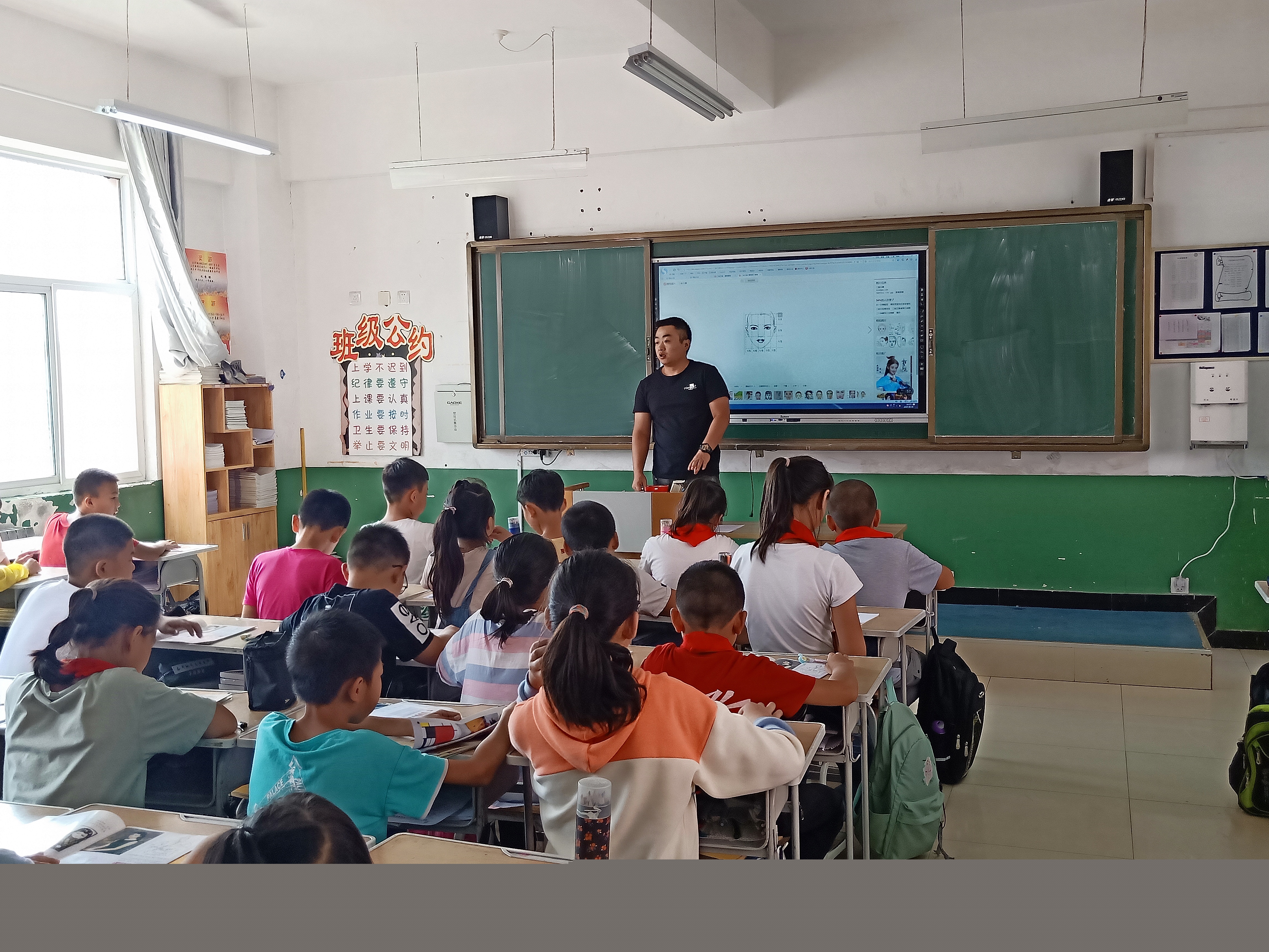 慧心妙语促提升助飞新人添动力——丰荫明德小学开展推门课活动纪实（图）