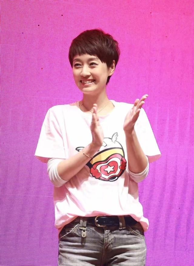 脖子短的女生适合什么发型图片,适合小圆脸短脖子的发型有哪些