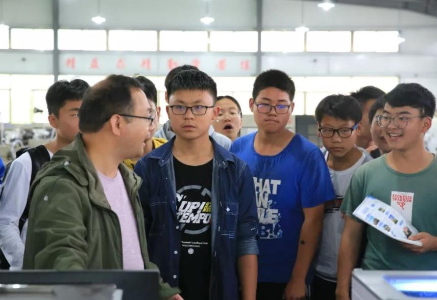 所谓的技校究竟有哪些不好,家长们注意了技校到底有多坑