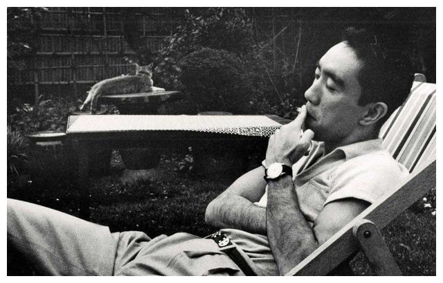 日本文学圈有多乱？芥川龙之介自杀后，仿佛按下文豪们的死亡开关