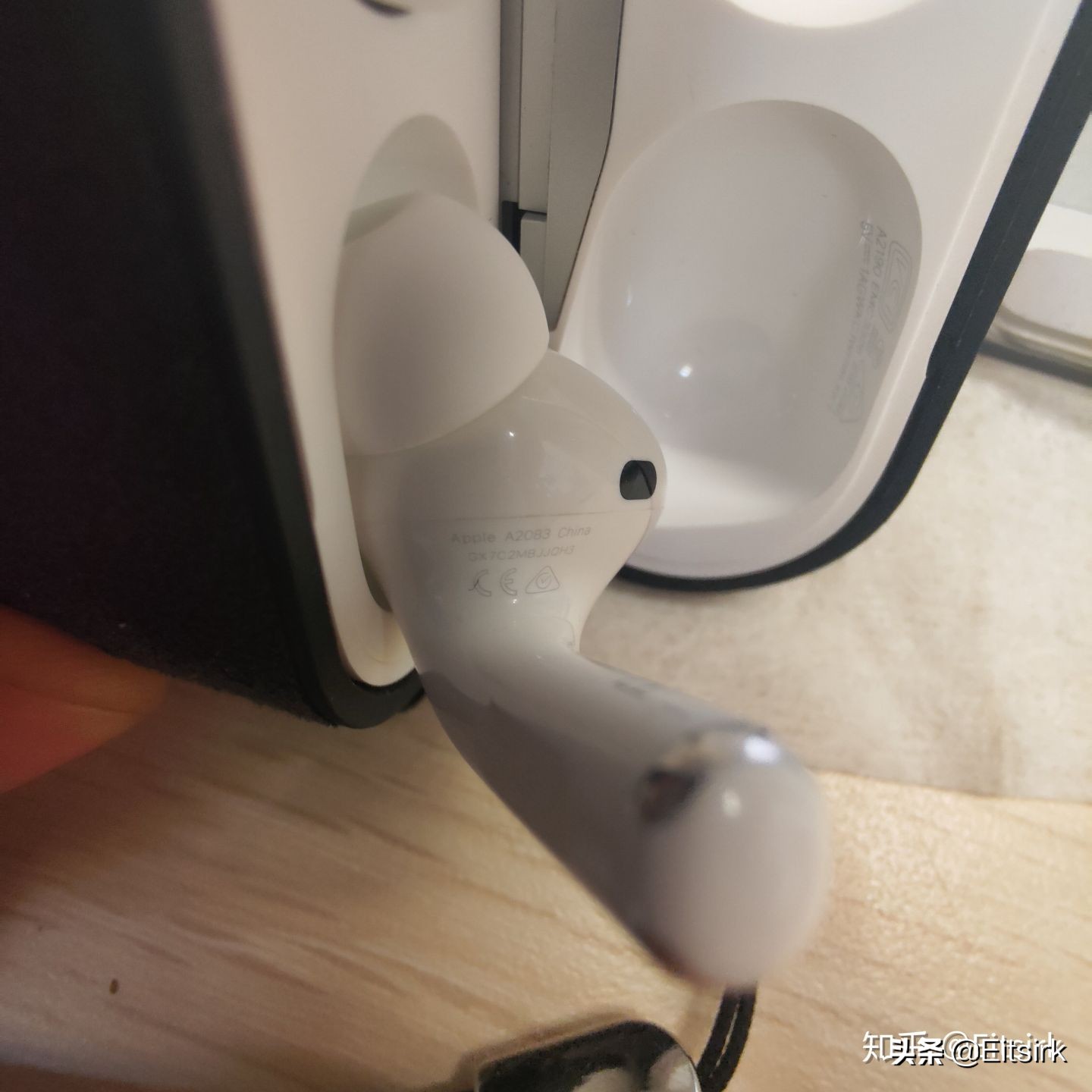 闲鱼买的airpodspro怎么去验机,闲鱼上买airpods3代几百块值得买吗