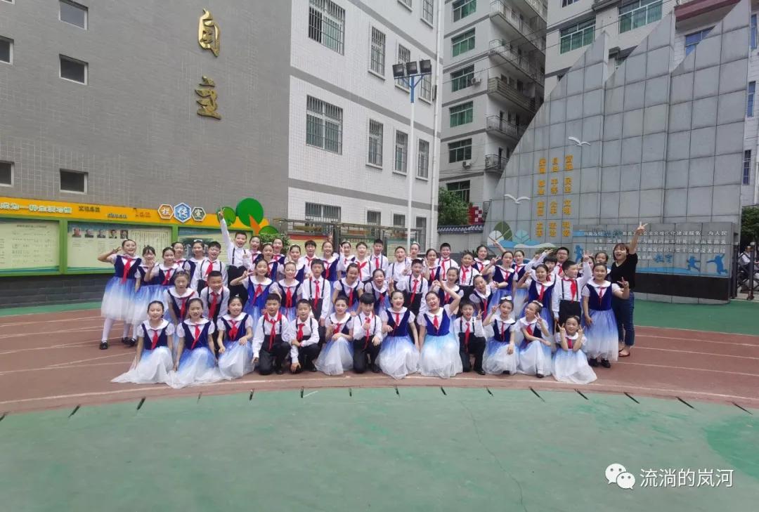 千里支教完整版,一首歌关于一个支教老师