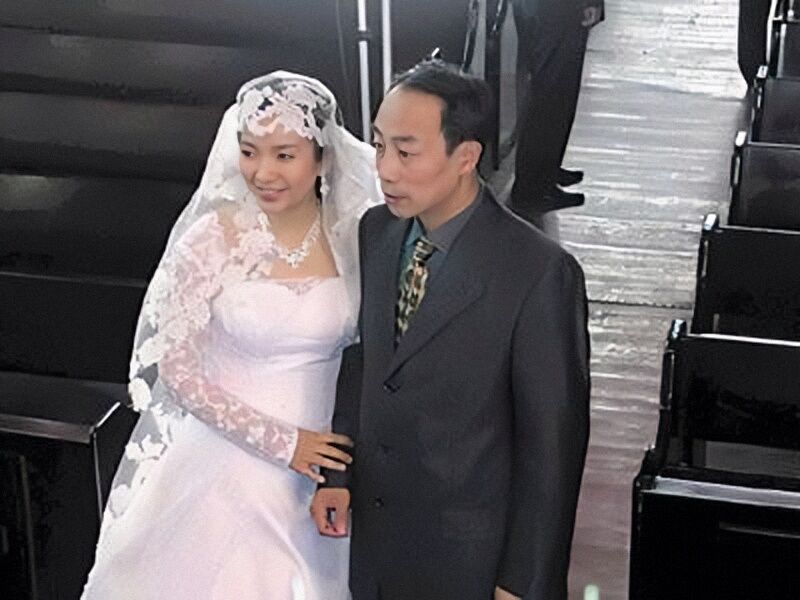 吕丽萍打扮视频,吕丽萍最新穿搭