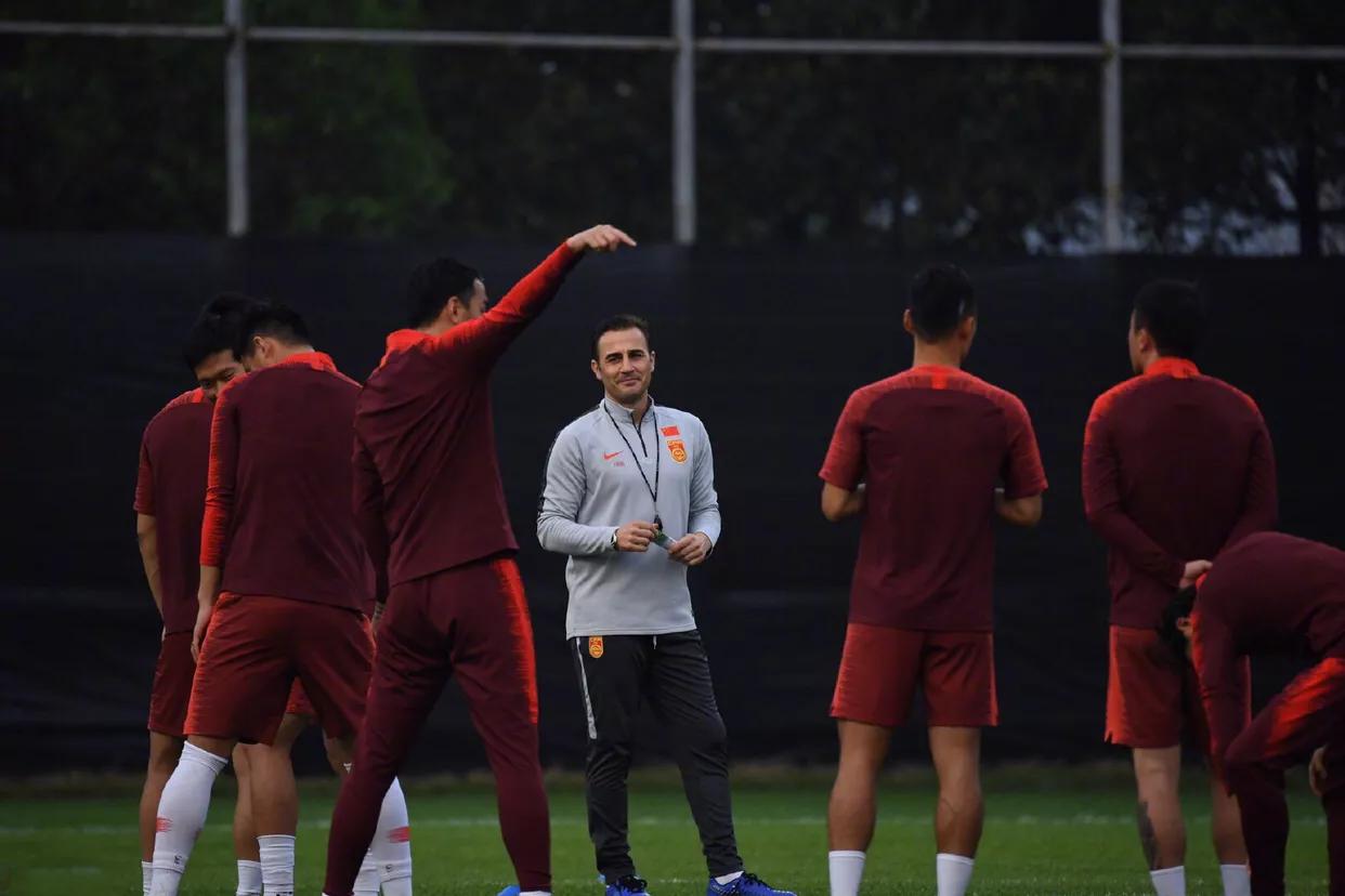 从442到433再到343，0-1不敌泰国只剩下勇夺第四名！