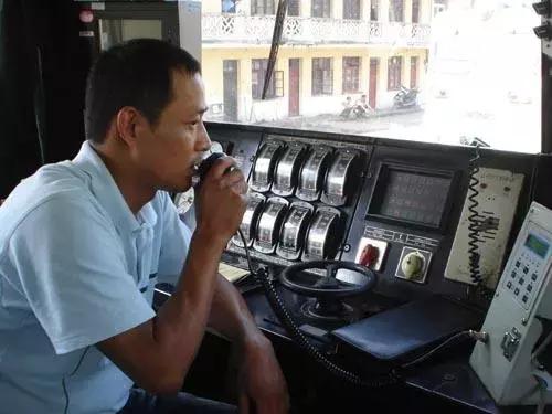 带你走进电台直播,所谓的专网通信