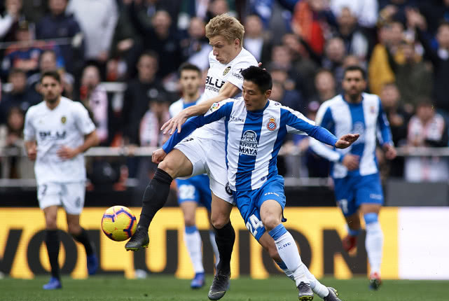 不吹你认识武球王吗？“武吹”增进了中国足球文化，吹吹更健康