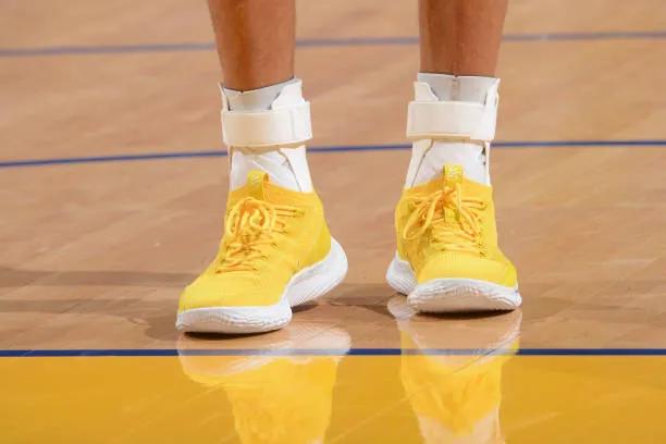 nba球员上脚安踏合集,nba球员上脚的球鞋欧文