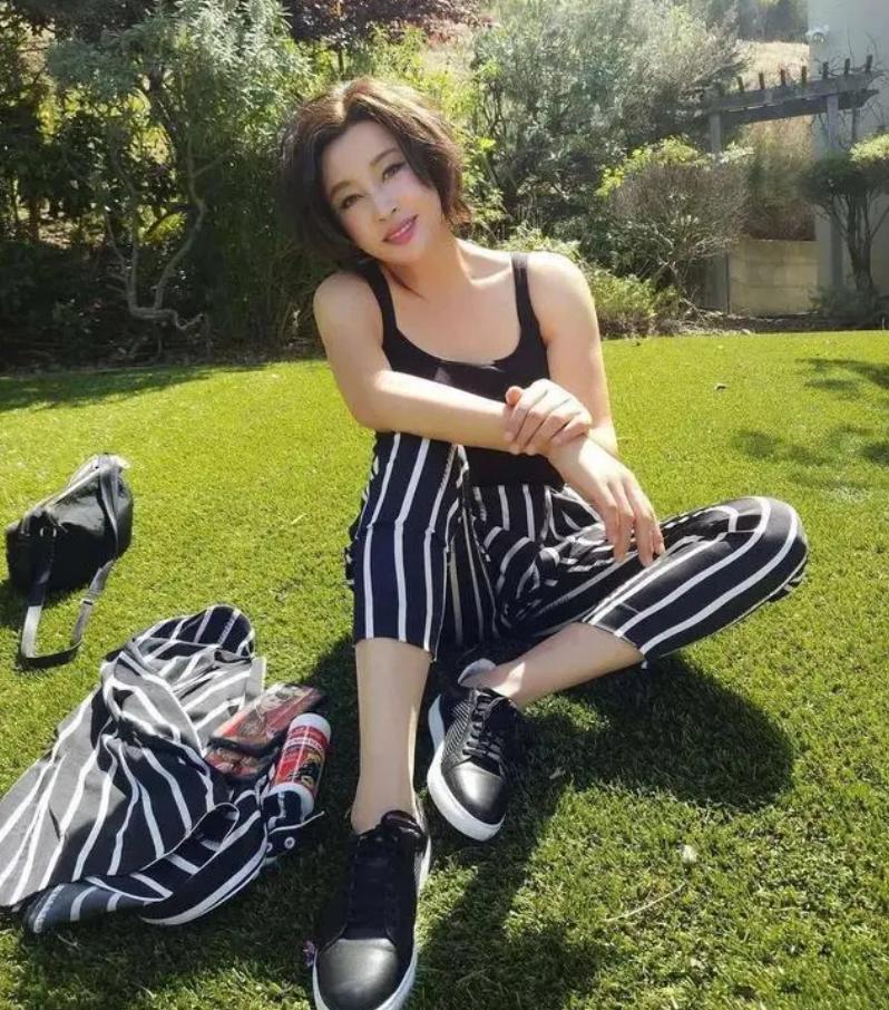 横条纹跟竖条纹哪个瘦,横条纹显瘦还是竖条纹显胖