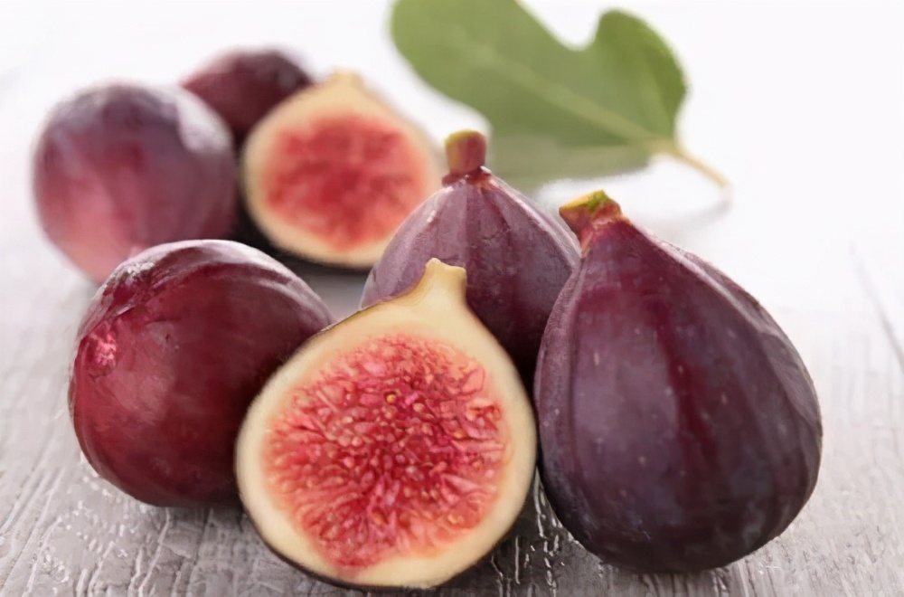 草莓开花就是果吗,草莓和无花果是真的果实吗