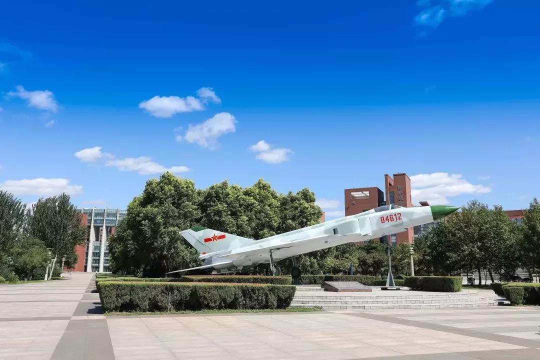 暑假去哪里玩没那么多人,暑假去哪里玩的人最多