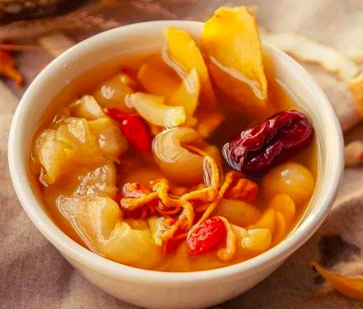 鸡脚花胶汤孕妇能喝吗,怀孕可以饮花胶鸡脚汤吗